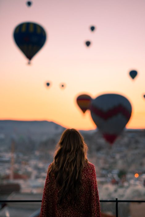 pexels-taryn-elliott-3889726